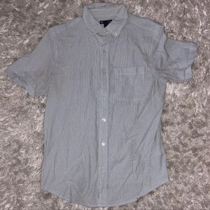 Lightweight Striped Slim Fit Short-Sleeve Shirt